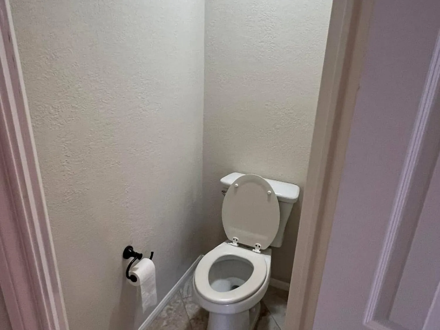 Small bathroom before remodel