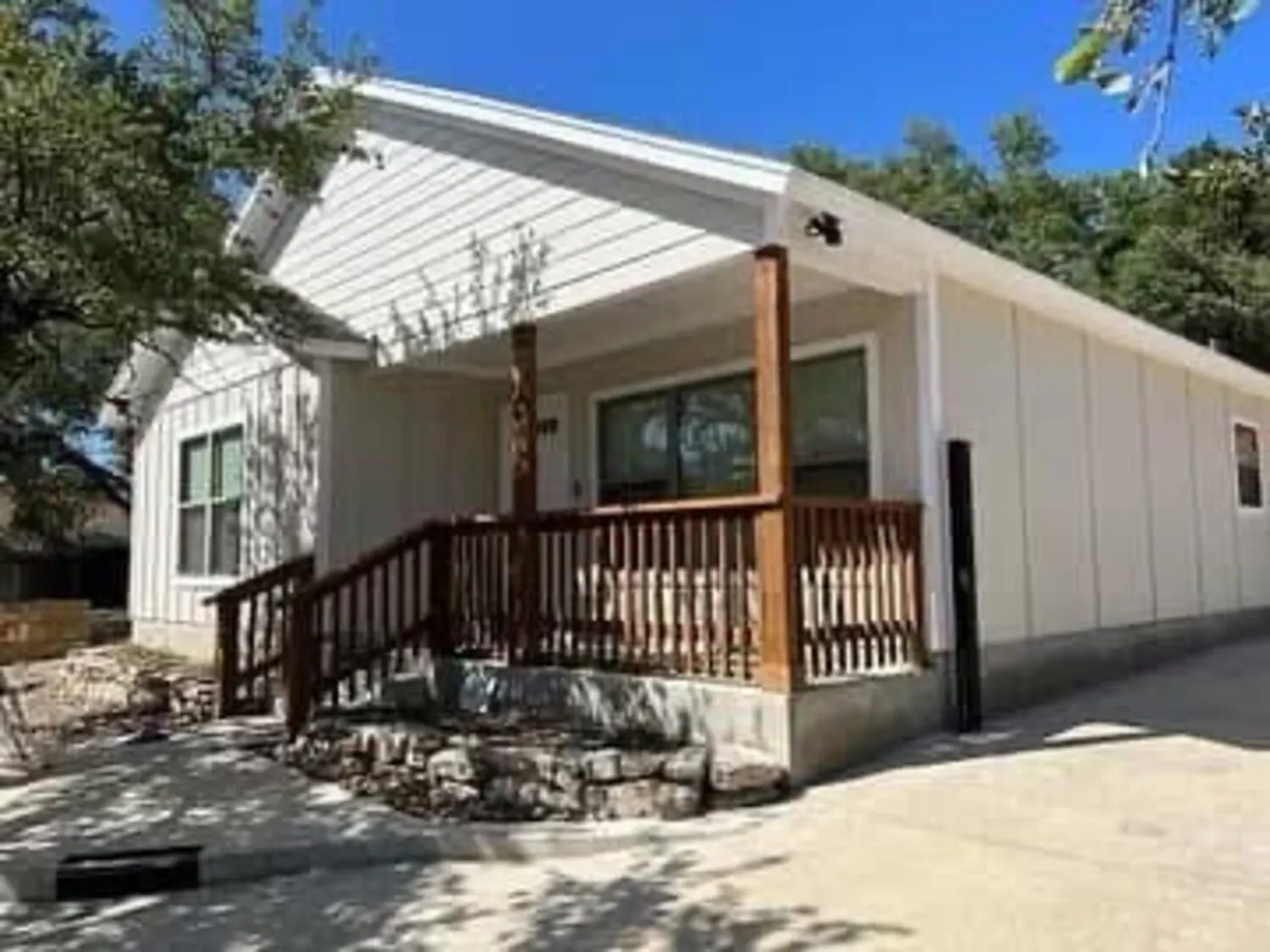 Home exterior after light siding and paint work